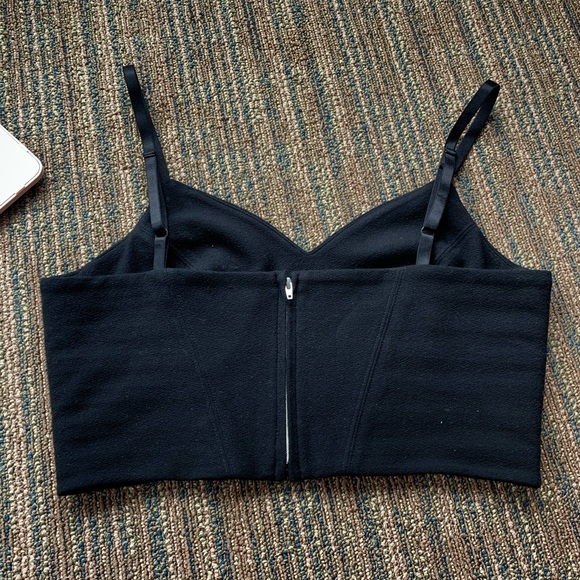 Aritzia Babaton Carson Bustier Crop Black Size Medium - Picture 2 of 5